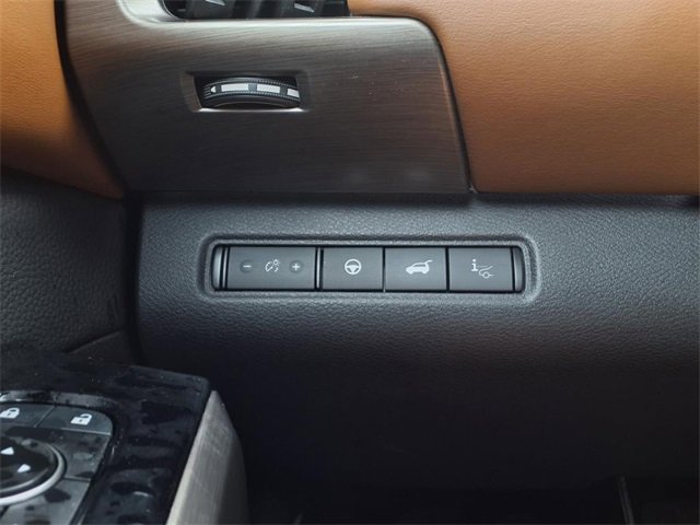 2023 Nissan Pathfinder Platinum photo 20