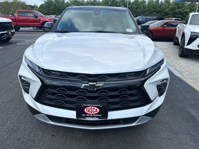 2025 Chevrolet Blazer 3LT photo 2