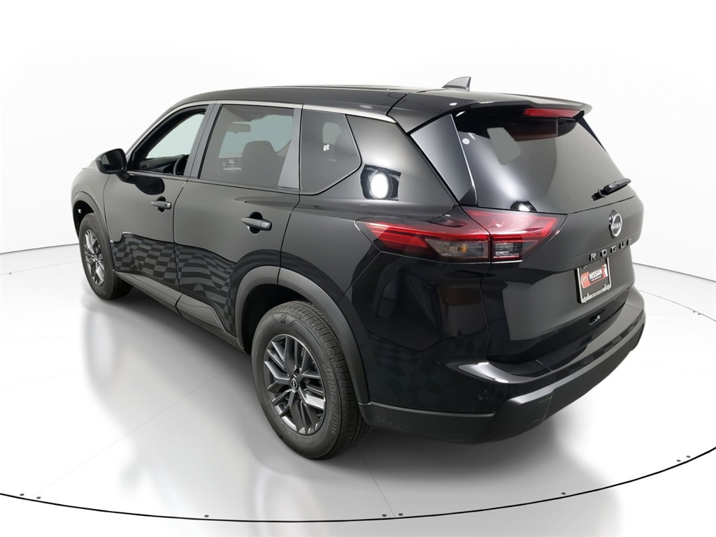 2025 Nissan Rogue S photo 4