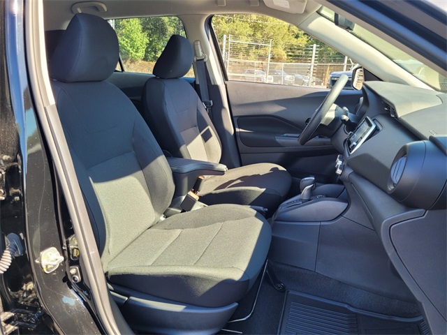 2024 Nissan Kicks S photo 14