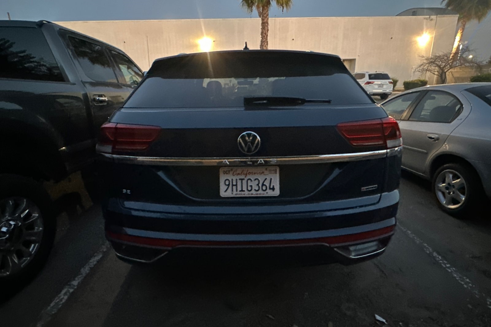 2022 Volkswagen Atlas Cross Sport SE Technology photo 4