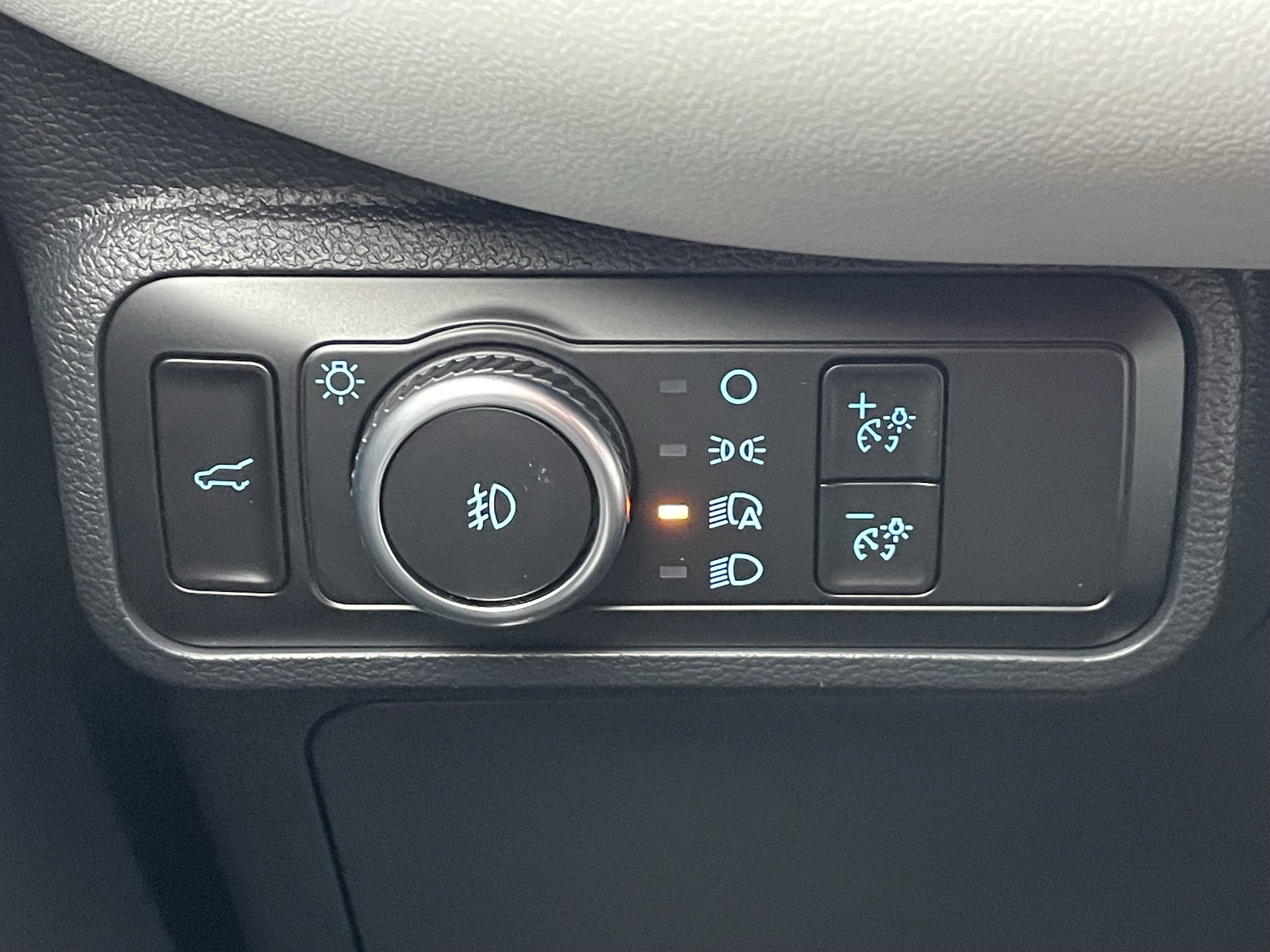 2026 Ford Explorer Platinum photo 3