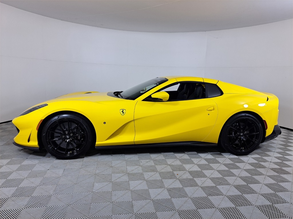 2021 Ferrari 812 GTS Base photo 10