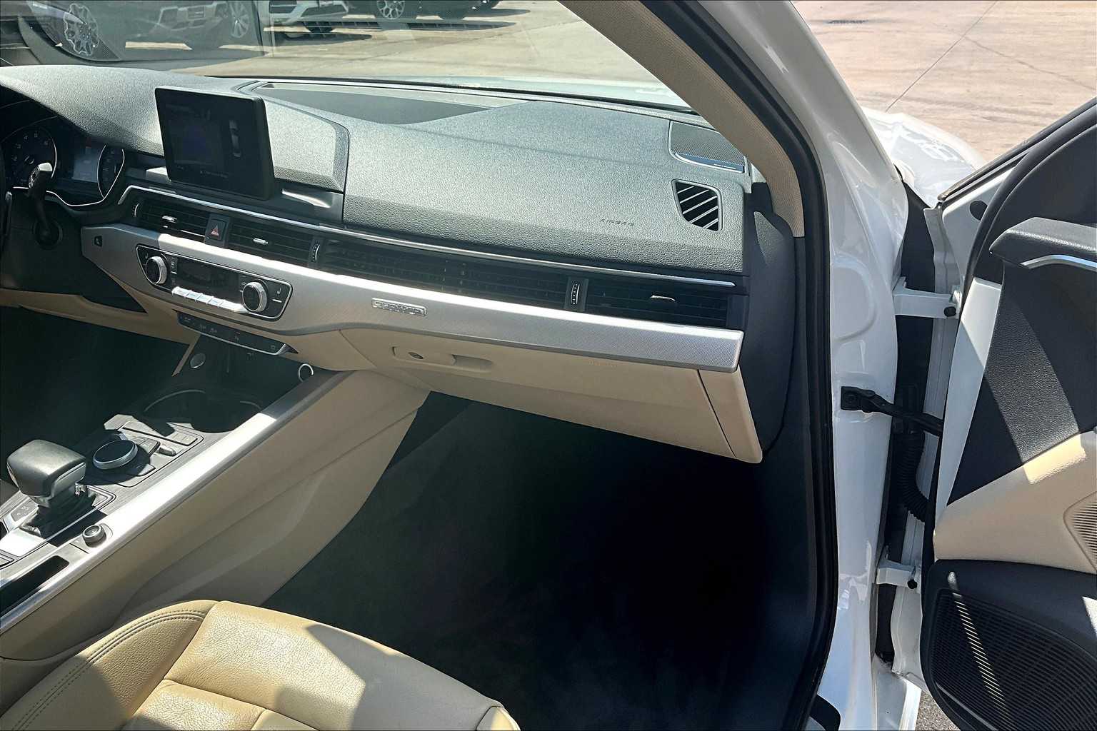 2018 Audi A4 Premium Plus photo 18
