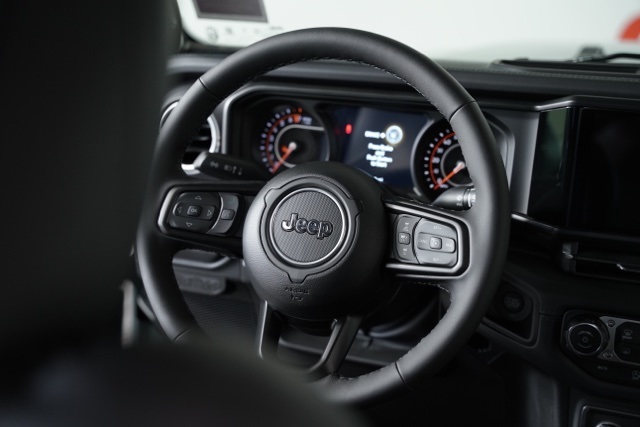 2025 Jeep Gladiator Sport photo 6