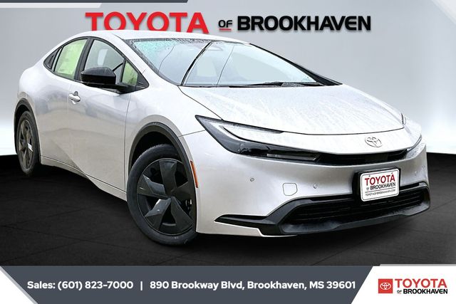 2026 Toyota Prius LE's photo