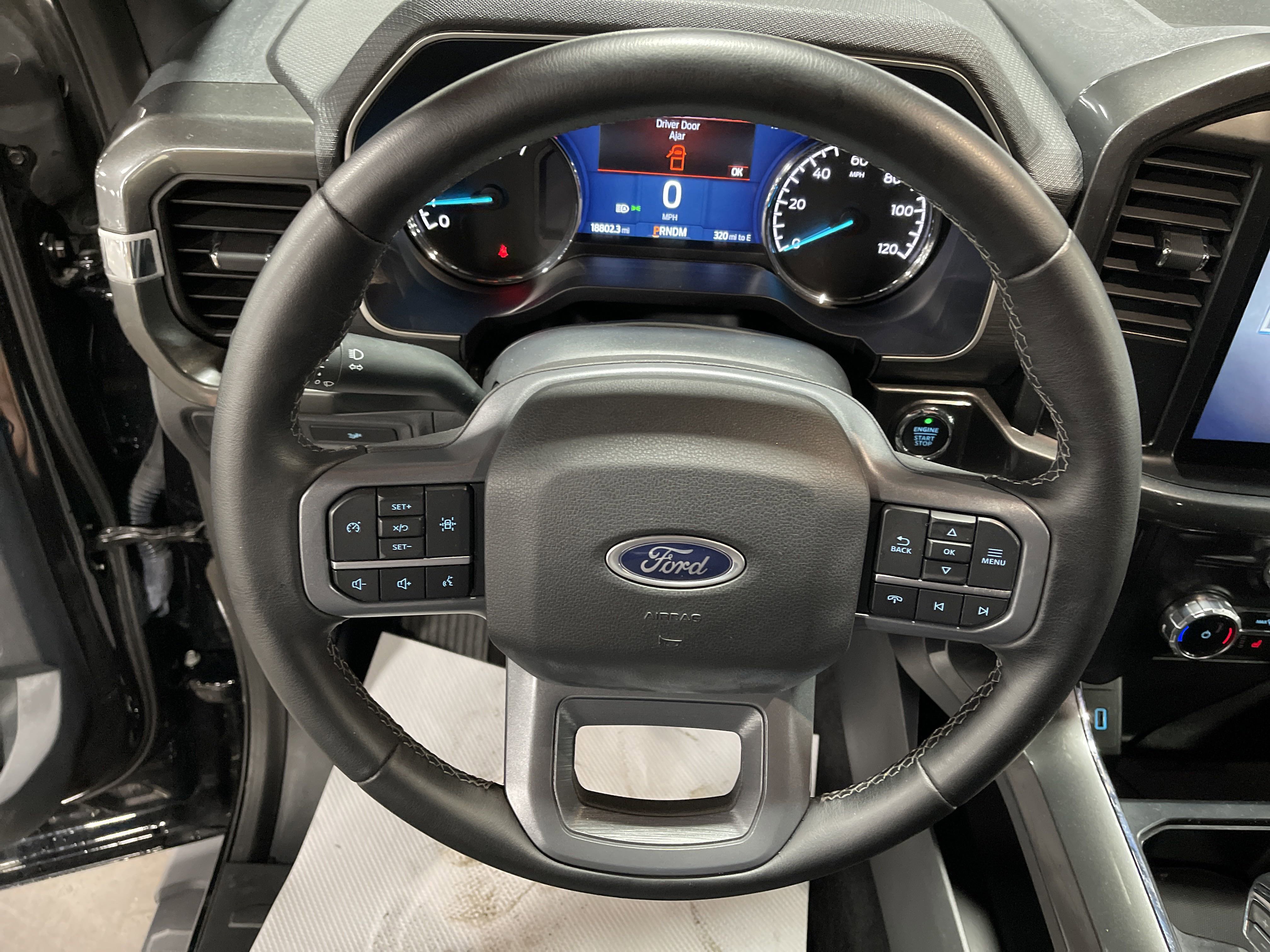 2023 Ford F-150 XL photo 6