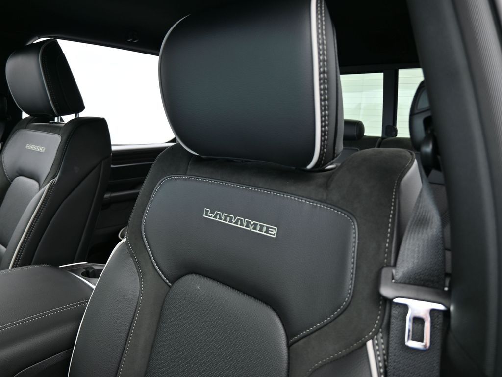 2025 Ram 1500 Laramie photo 16