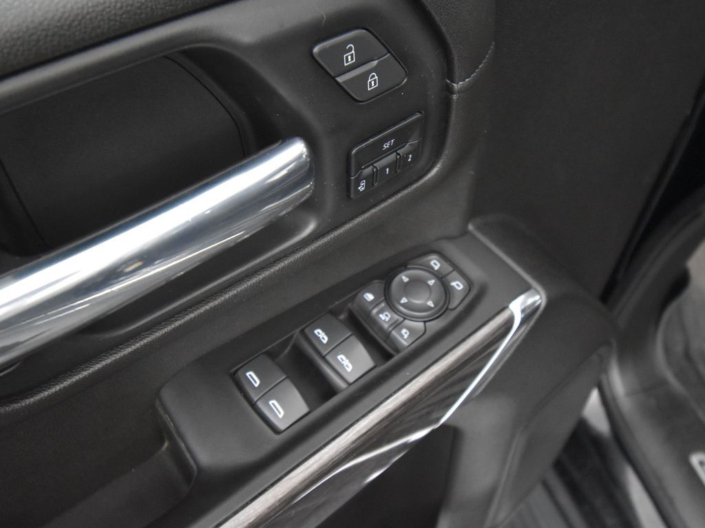 2022 Chevrolet Silverado 2500HD LTZ photo 15