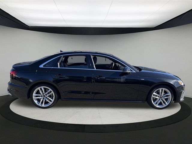2024 Audi A4 45 S line Premium Plus Quattro photo 3