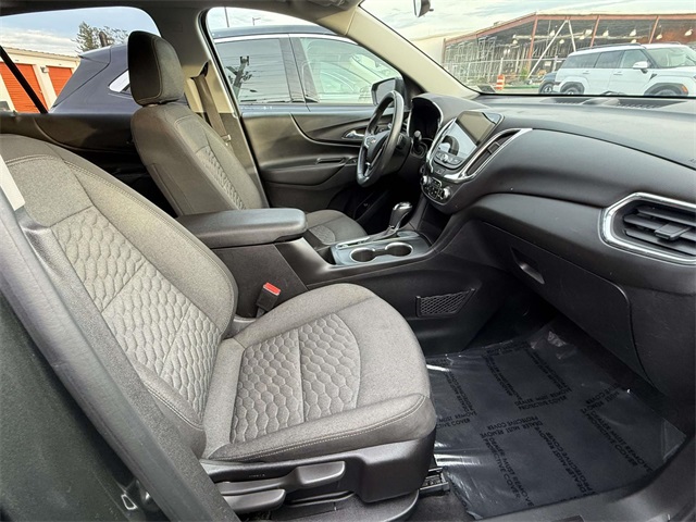 2018 Chevrolet Equinox LT photo 27