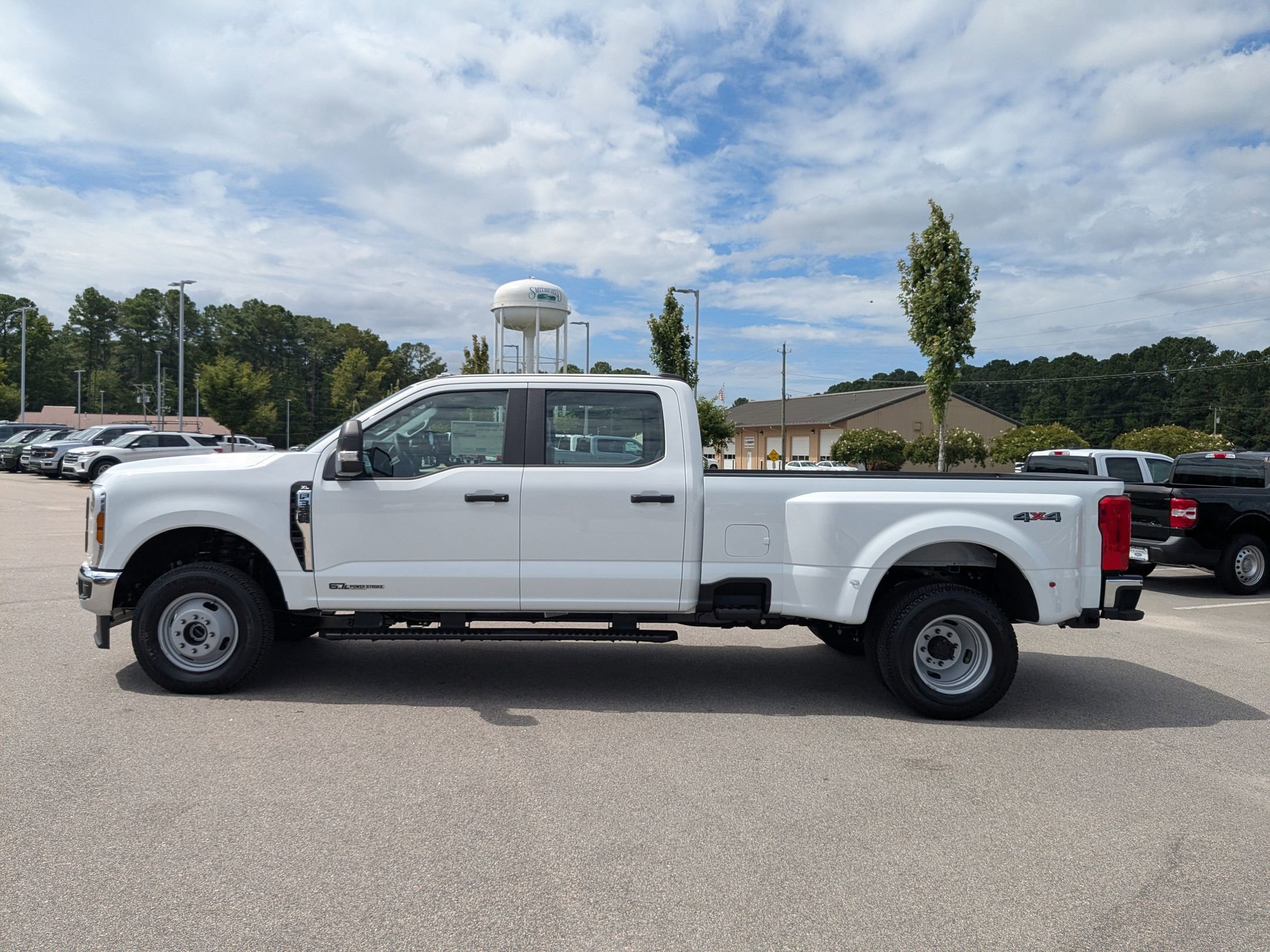2025 Ford F-350 XL photo 10