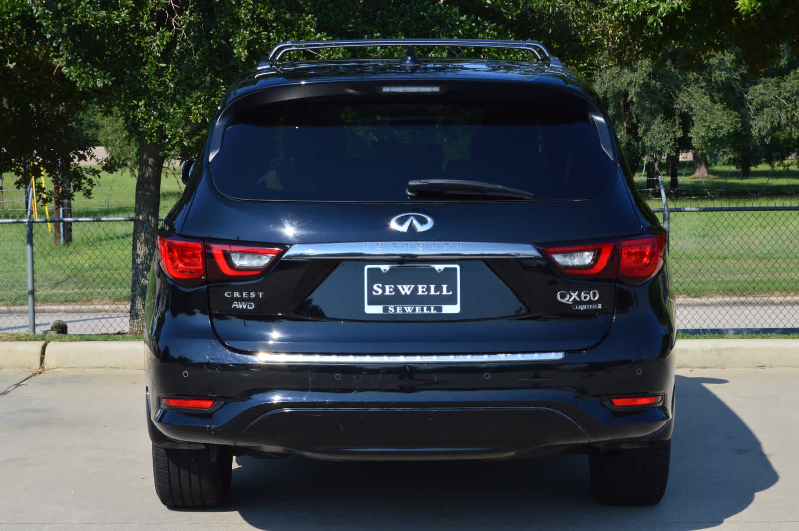 2019 Infiniti QX60 Luxe photo 5