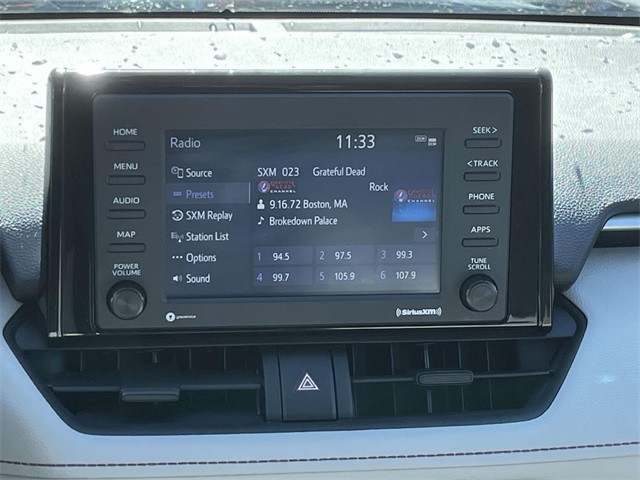 2022 Toyota RAV4 XLE photo 18