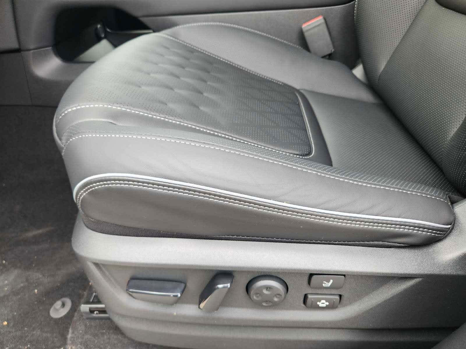 2025 Infiniti QX80 photo 17