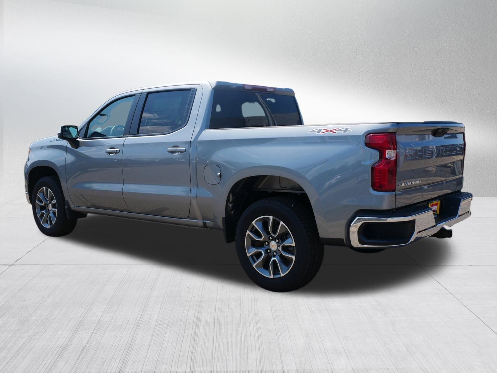2026 Chevrolet Silverado 1500 LT photo 2
