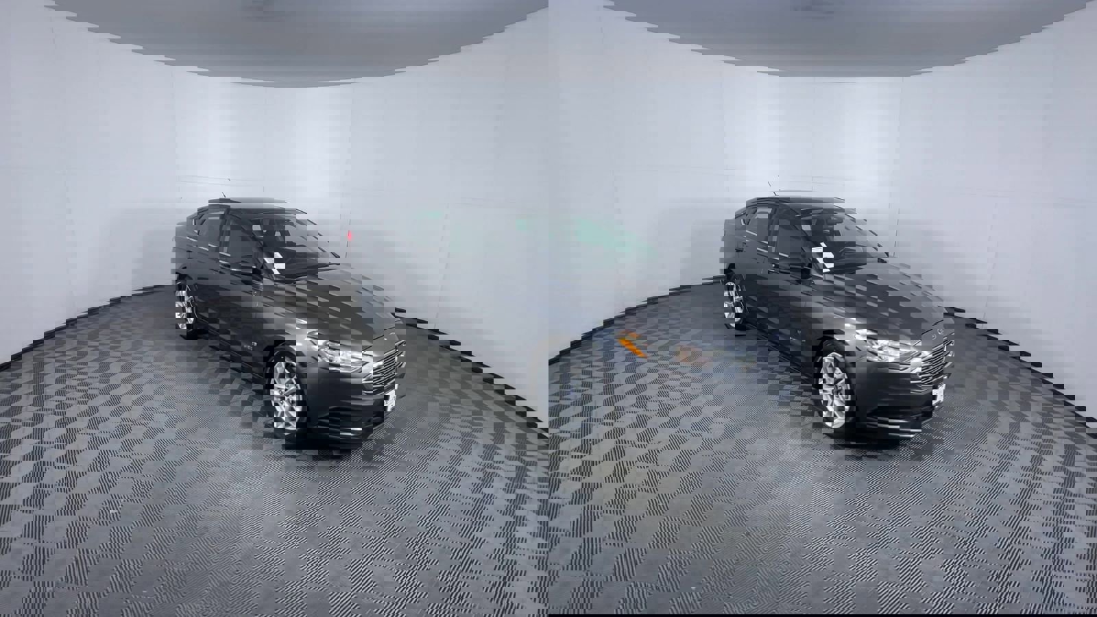 Used 2018 Ford Fusion Hybrid SE with VIN 3FA6P0LU9JR176816 for sale in Aurora, CO