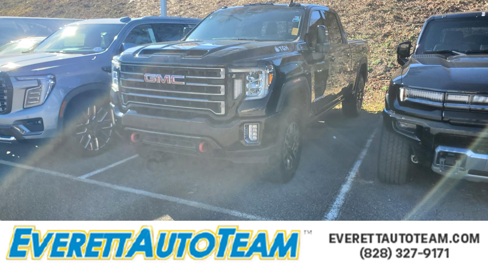 2021 GMC Sierra 2500HD AT4's photo