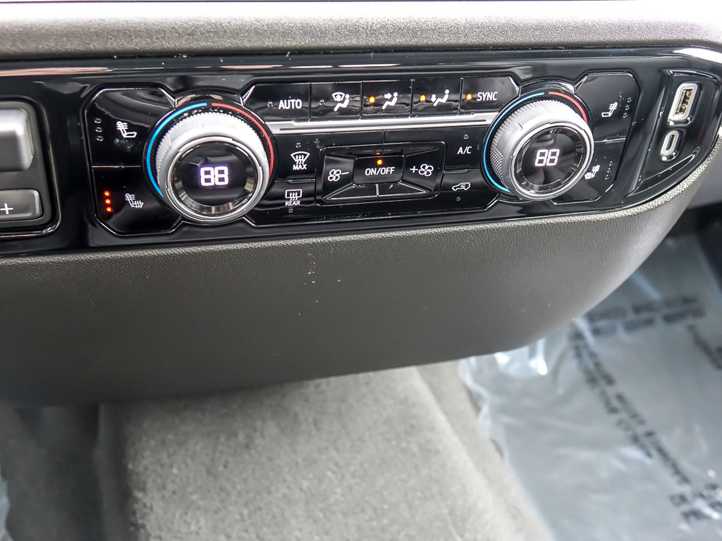 2024 CHEVROLET SILVERADO - Image 17