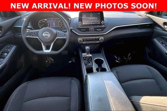 2022 Nissan Altima 2.5 SV photo 6