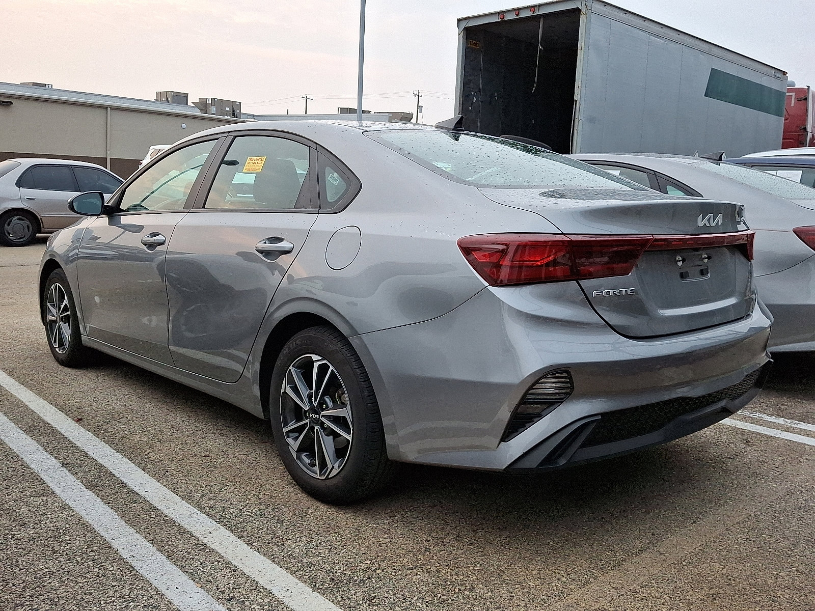 2024 Kia Forte LXS photo 2