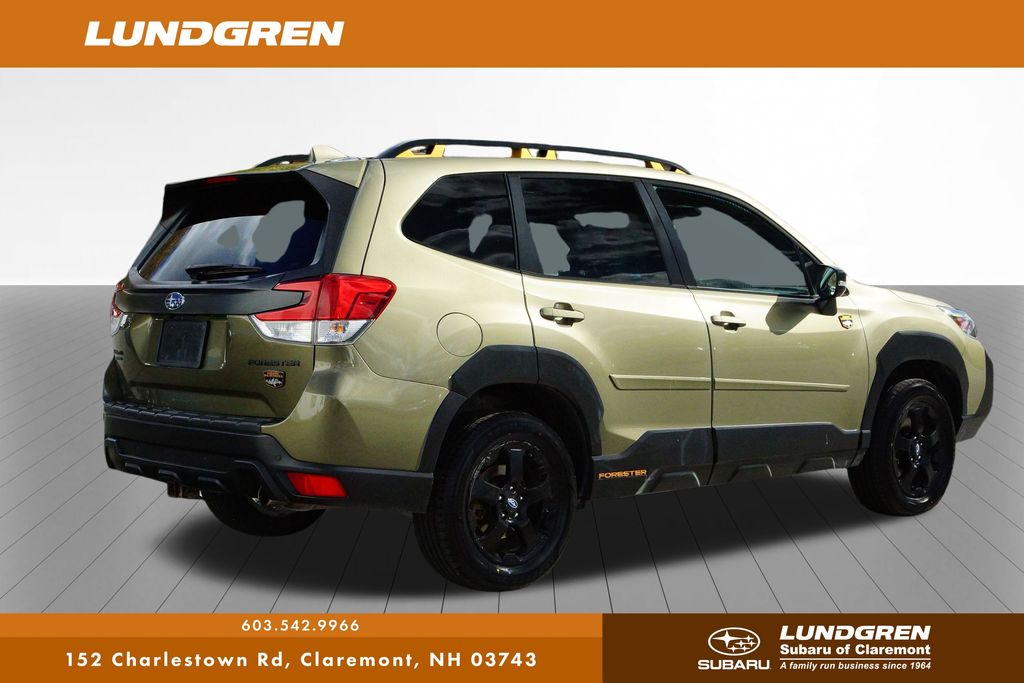 2022 Subaru Forester Wilderness photo 2