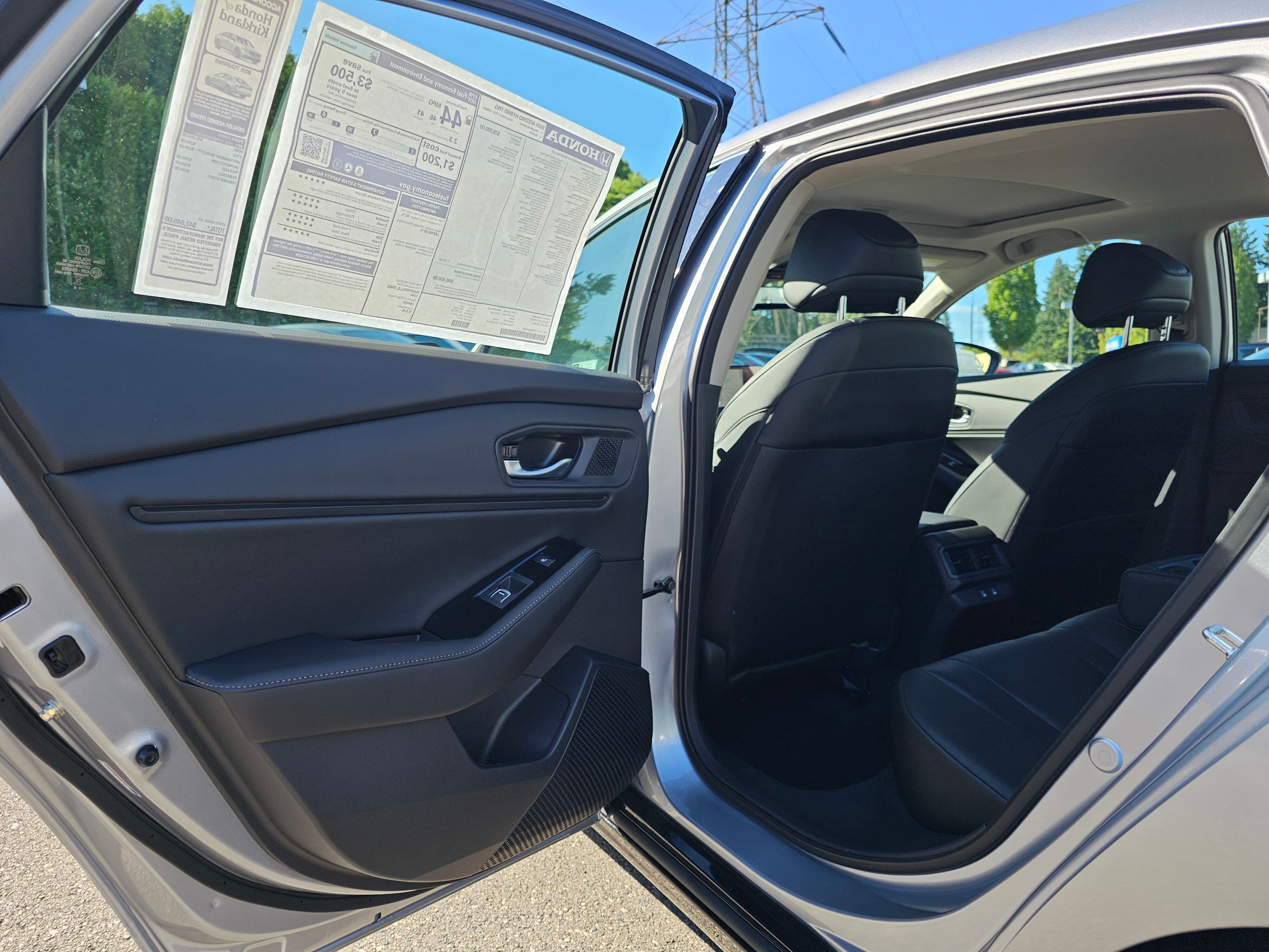 2025 Honda Accord Hybrid Touring photo 9