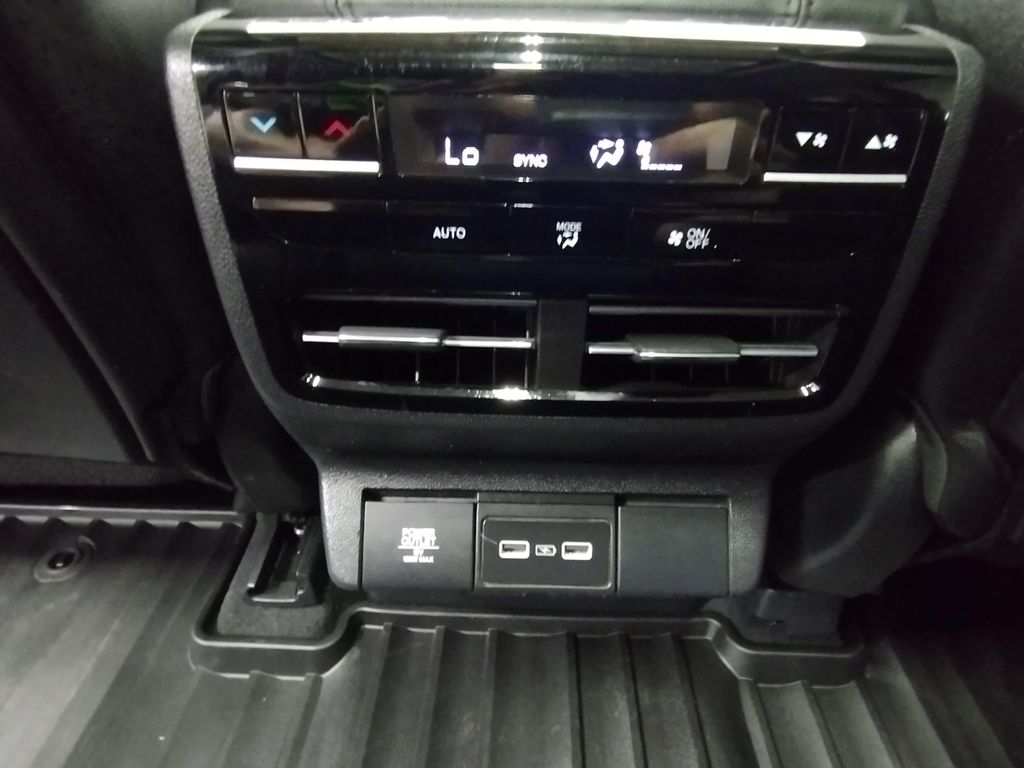 2024 Acura MDX SH-AWD photo 38
