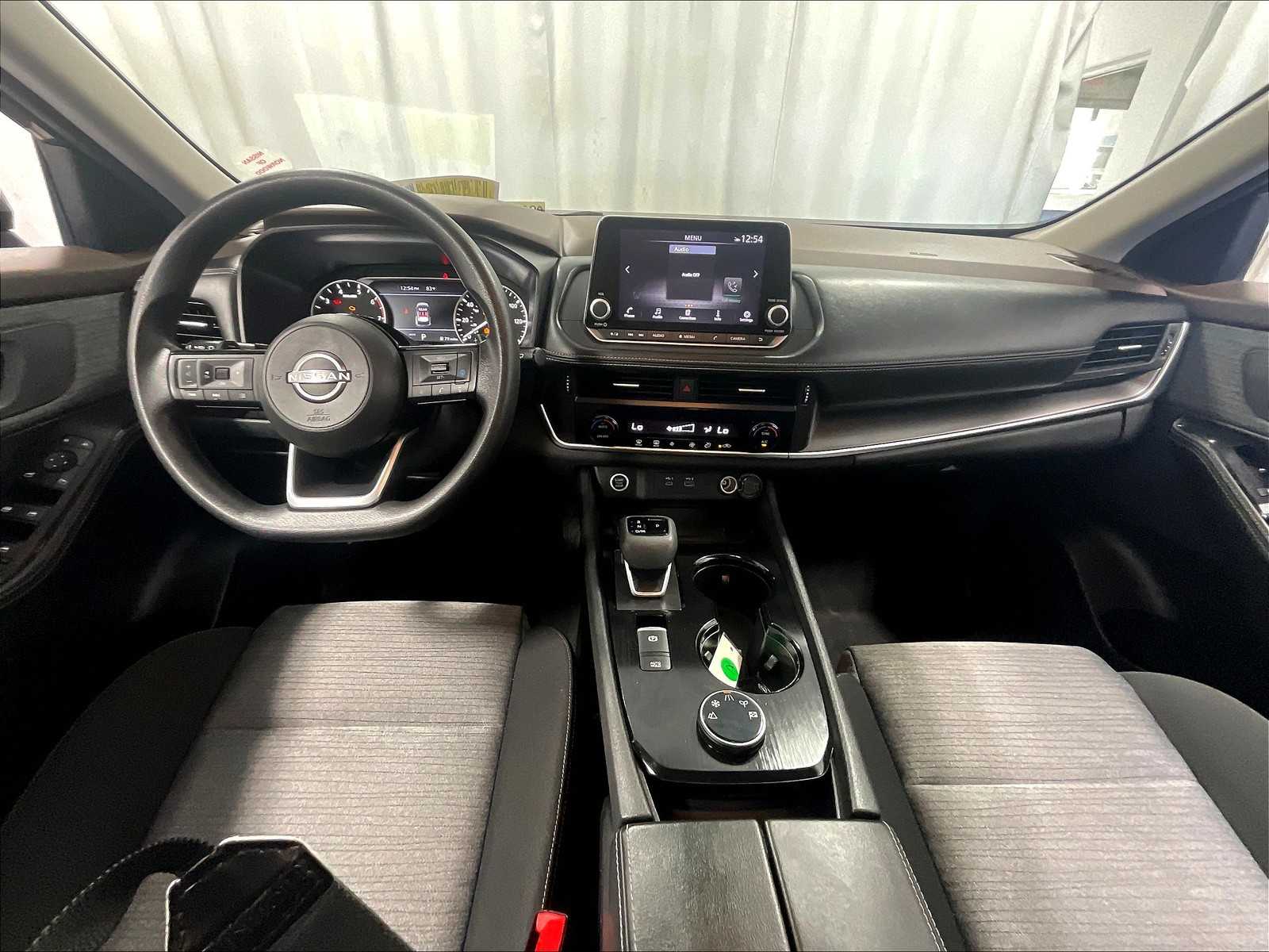 2023 Nissan Rogue SV photo 21
