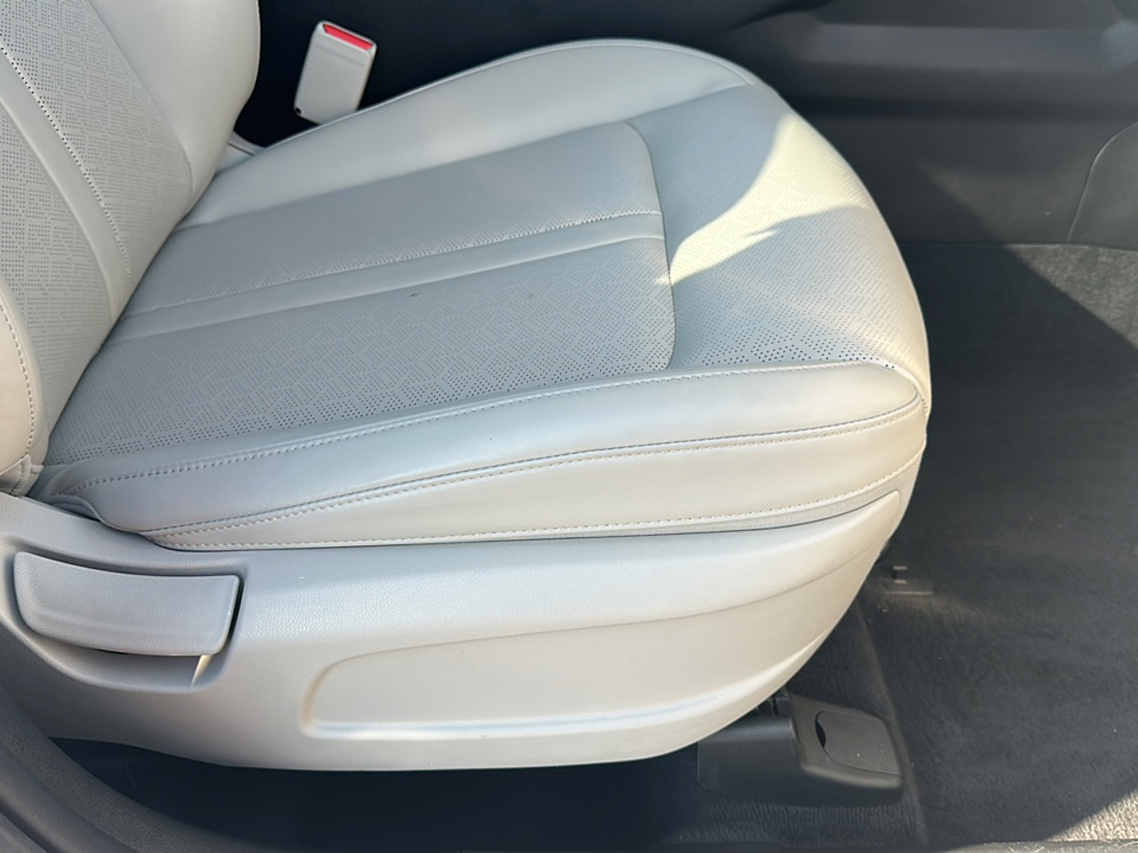 2021 Kia Sorento S photo 12