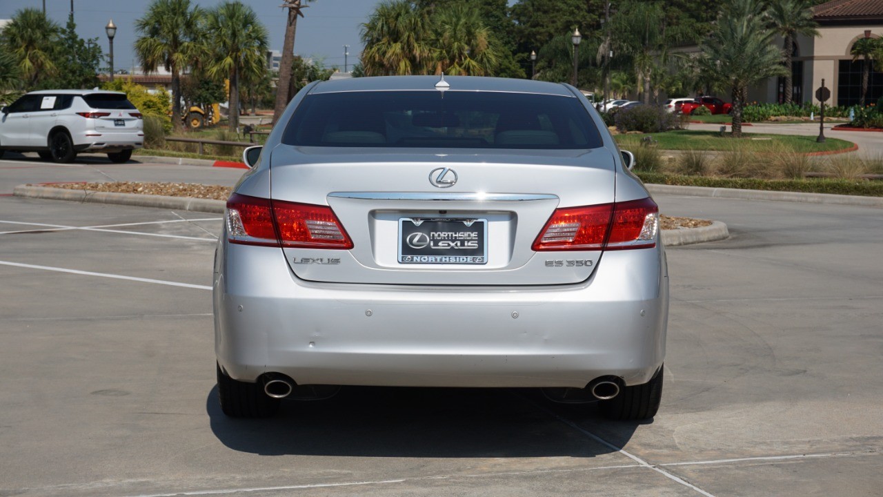 2010 Lexus ES 350 photo 7