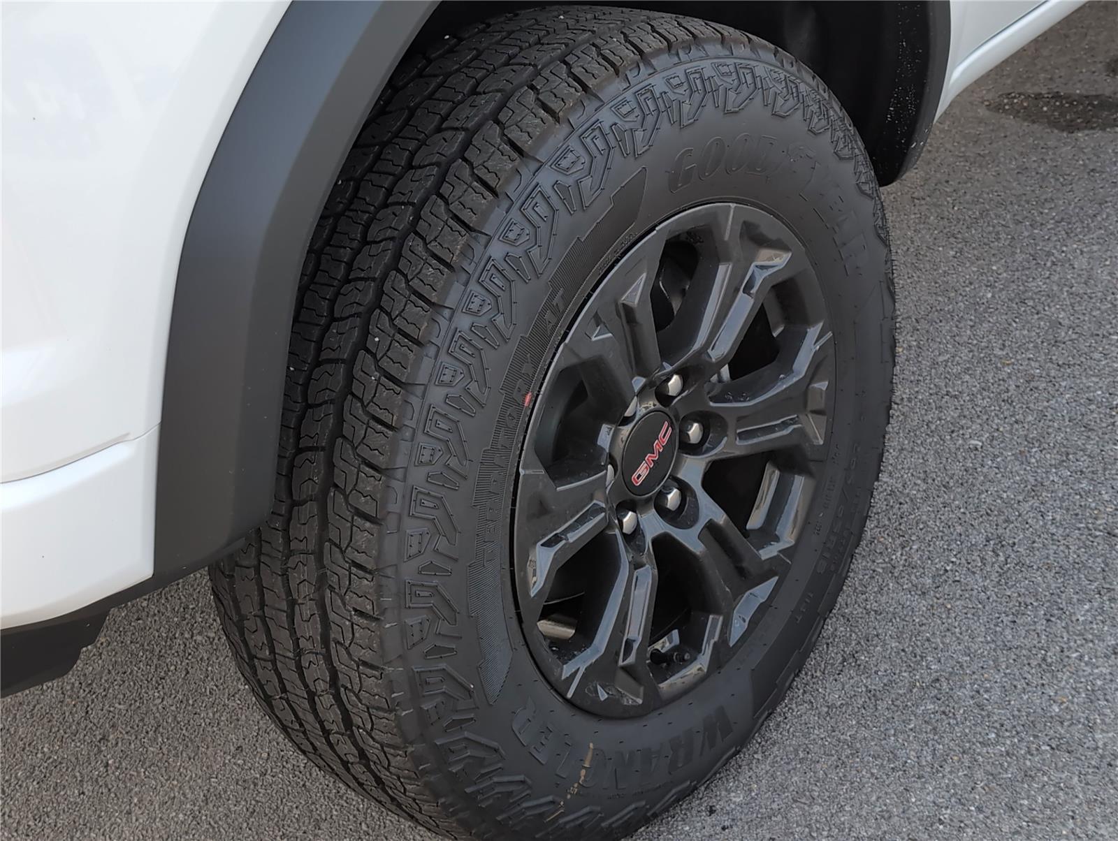 2025 Gmc Canyon Elevation photo 30