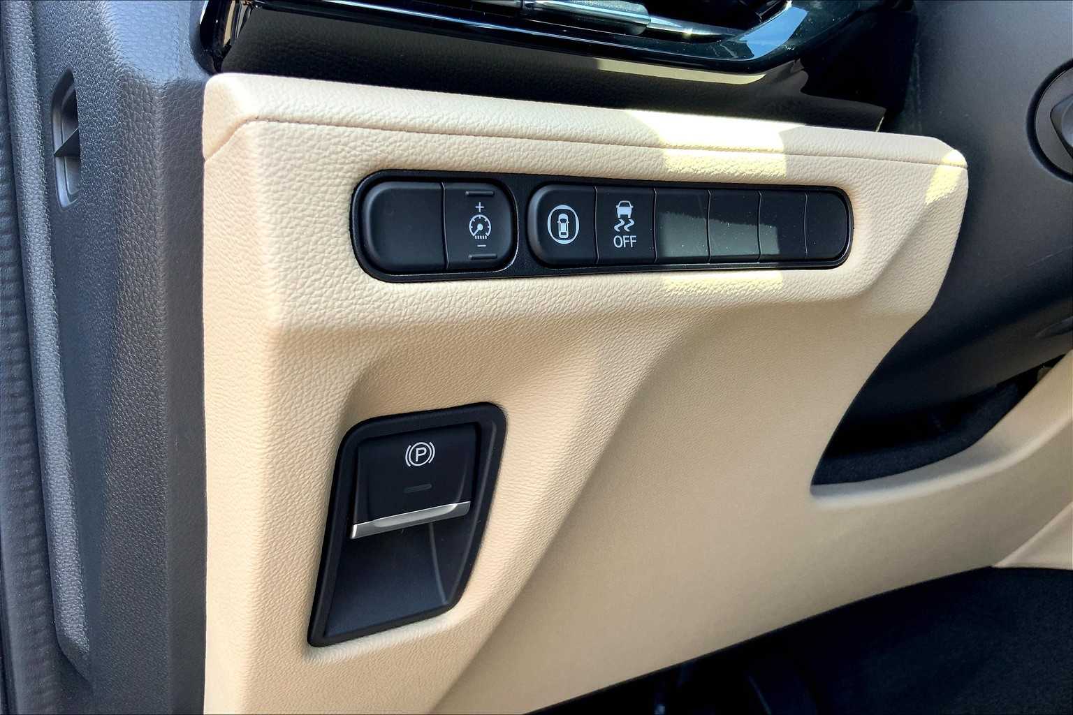 2025 Acura MDX SH-AWD photo 32