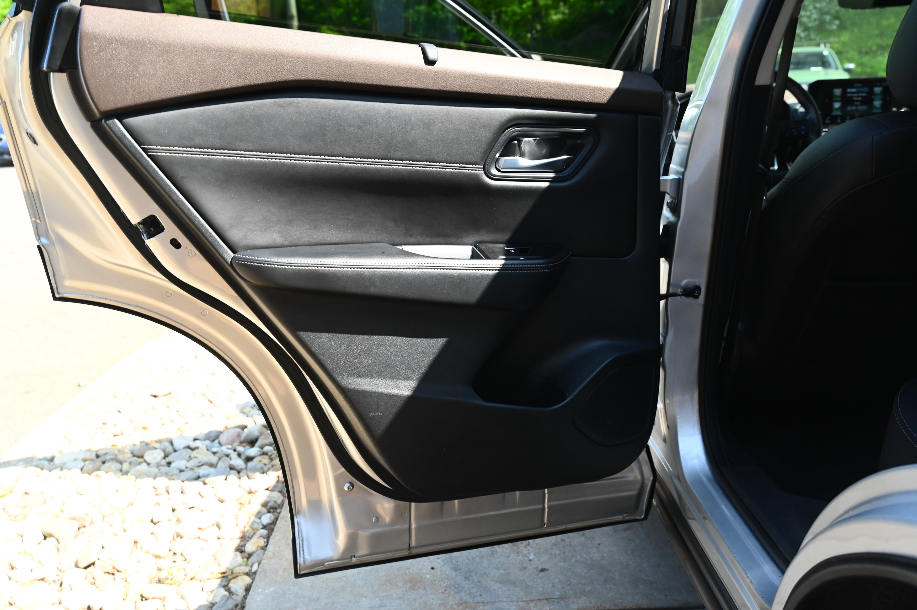 2022 Nissan Rogue SL photo 18
