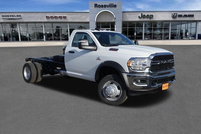 NEW 2024 RAM 5500 TRADESMAN CHASSIS REGULAR CAB 4X4 84' CA