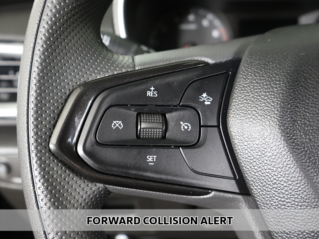 2023 Chevrolet Trailblazer LS photo 3