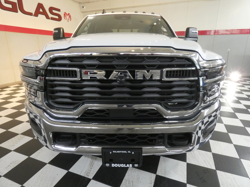 2026 Ram 3500 Tradesman photo 2