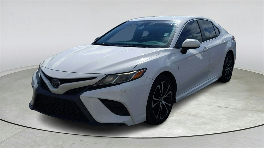 2019 Toyota Camry L photo 3