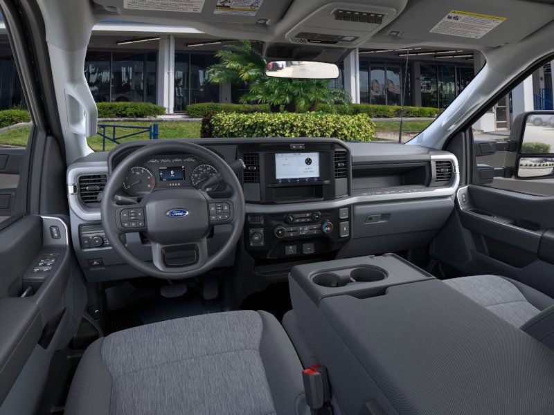 2026 Ford F-350 photo 9