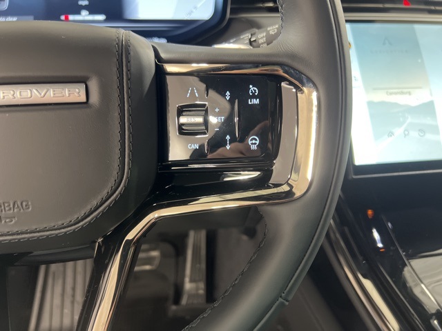 2025 Land Rover Range Rover Sport SE photo 12