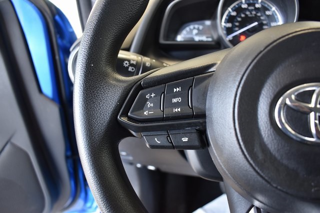 2019 Toyota Yaris LE photo 17
