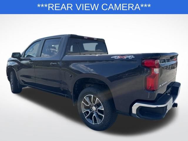 2022 Chevrolet Silverado 1500 LT photo 2