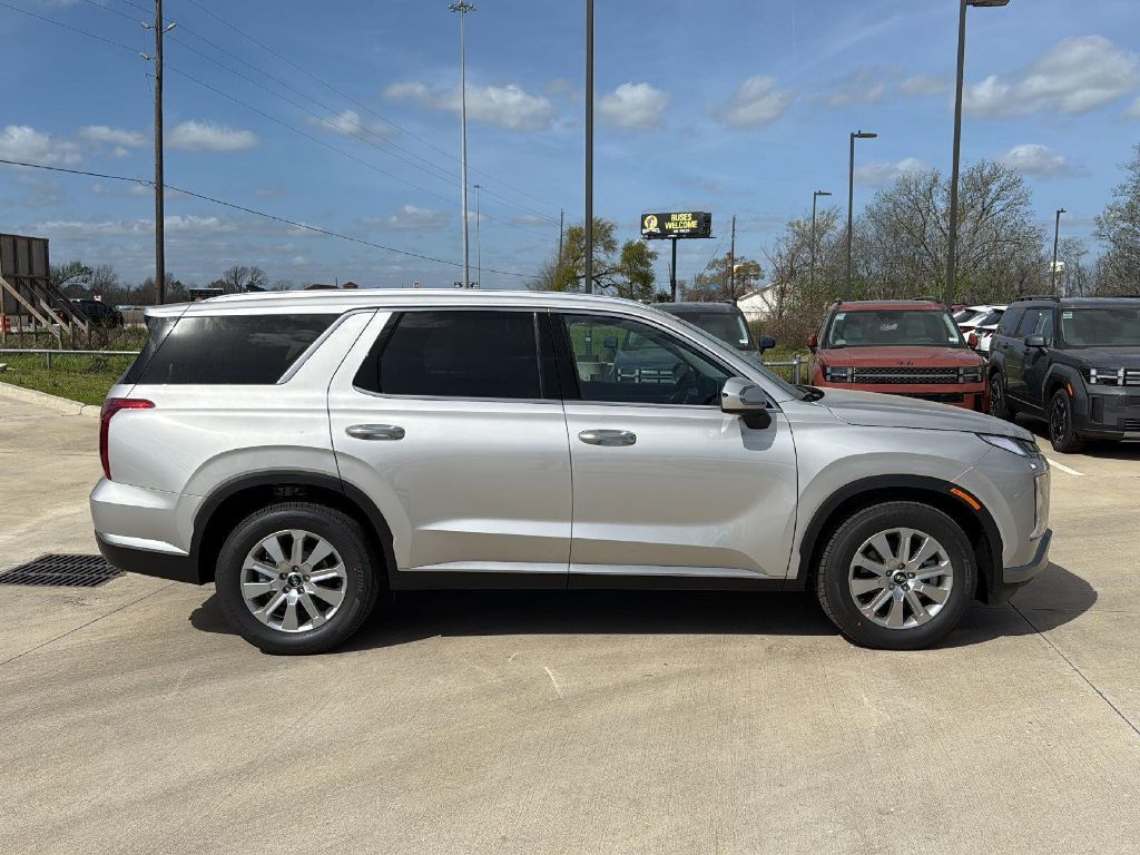 2025 Hyundai Palisade SEL photo 4