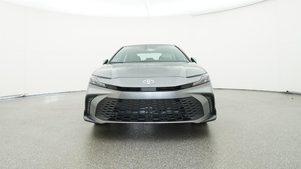 2026 Toyota Camry SE photo 3