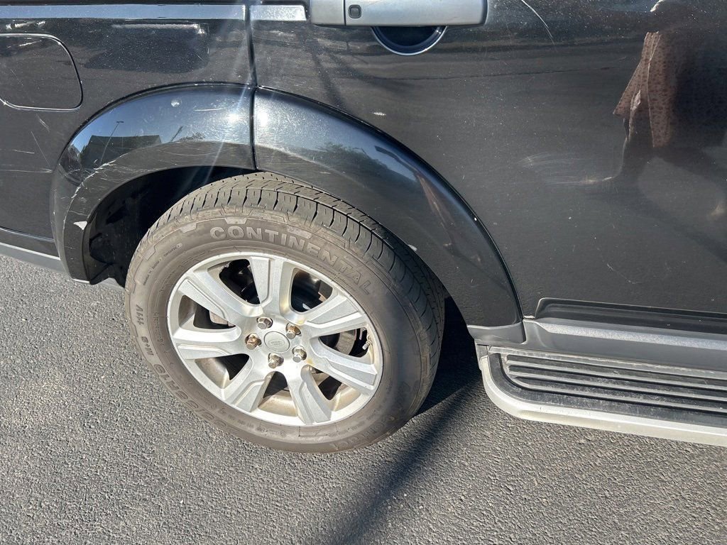2015 Land Rover LR4 Base photo 13