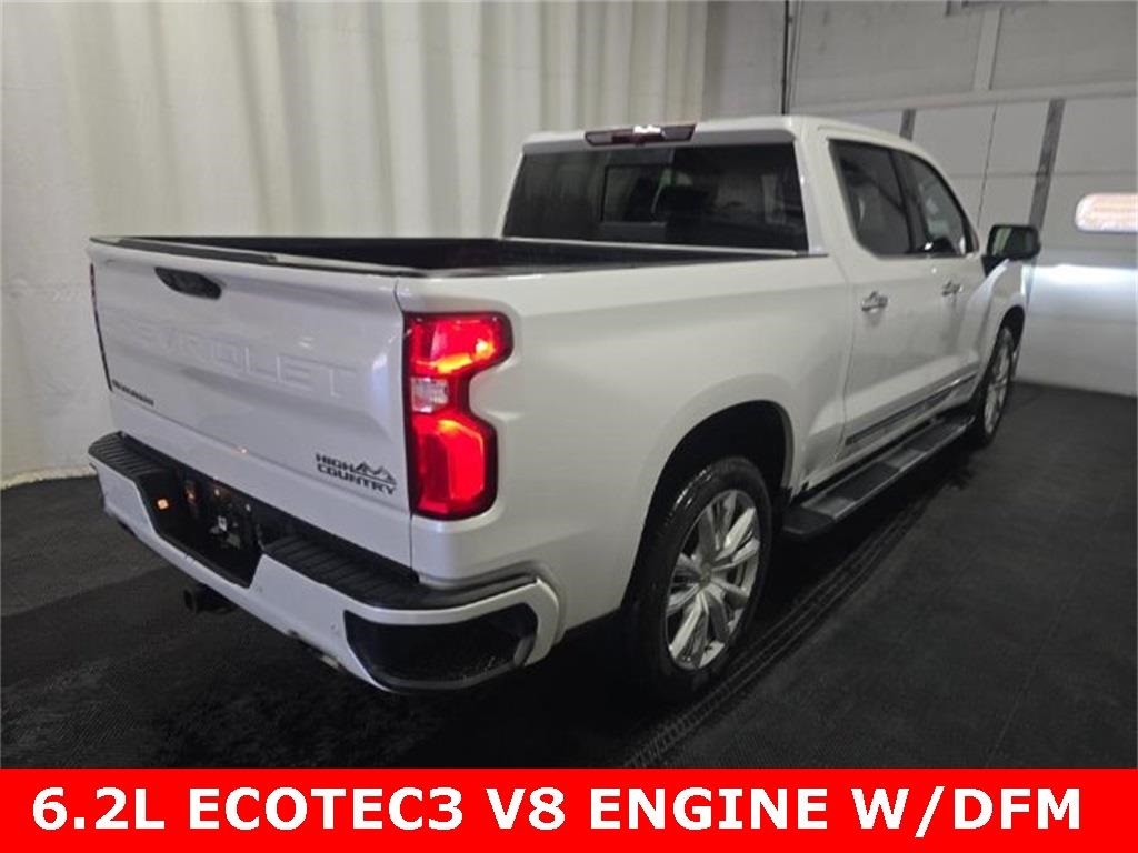 2022 Chevrolet Silverado 1500 High Country photo 2