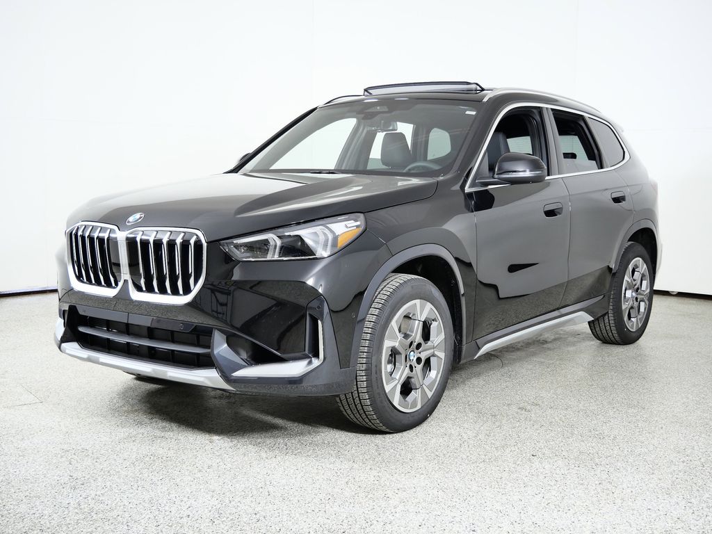 2026 BMW X1 28i's photo