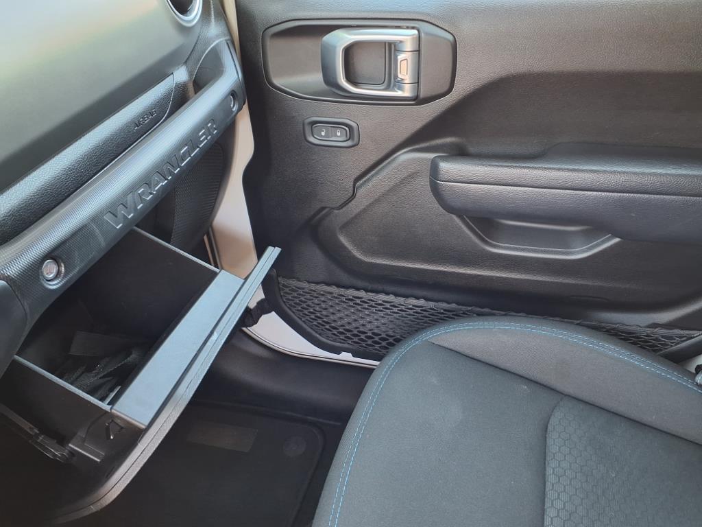 2022 Jeep Wrangler Unlimited Rubicon 4xe photo 25