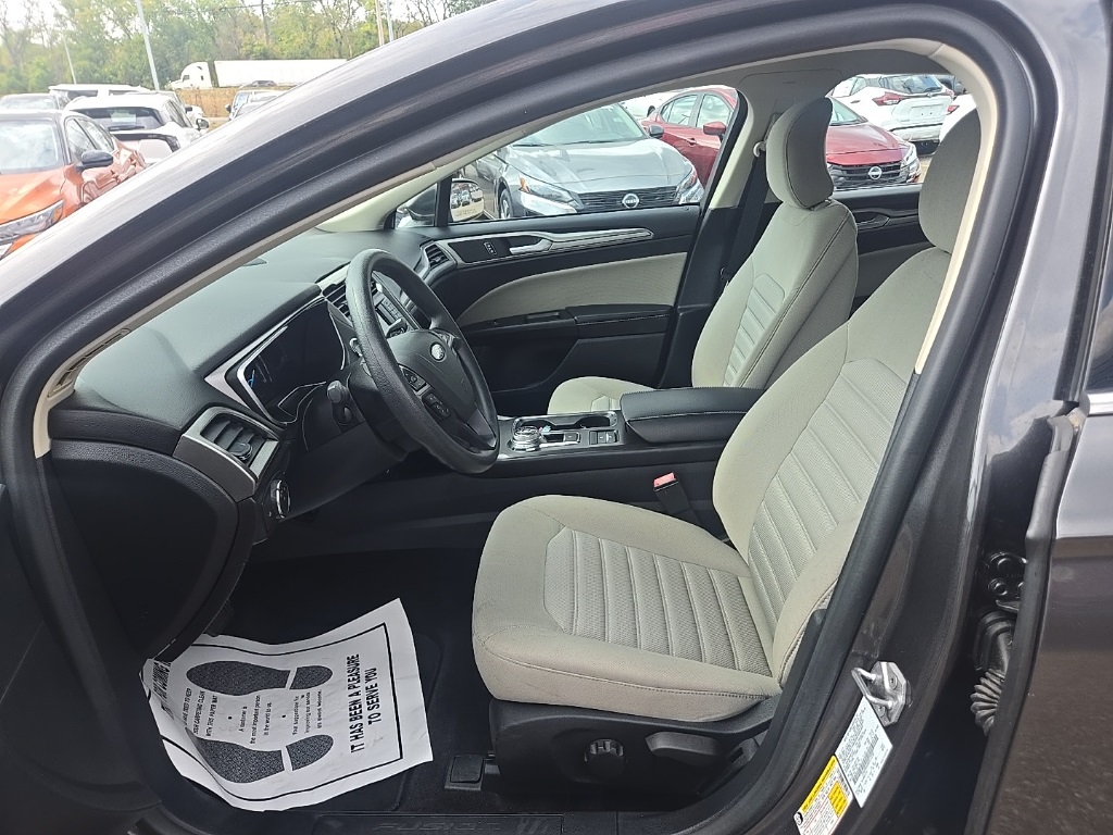 2018 Ford Fusion Hybrid S photo 9