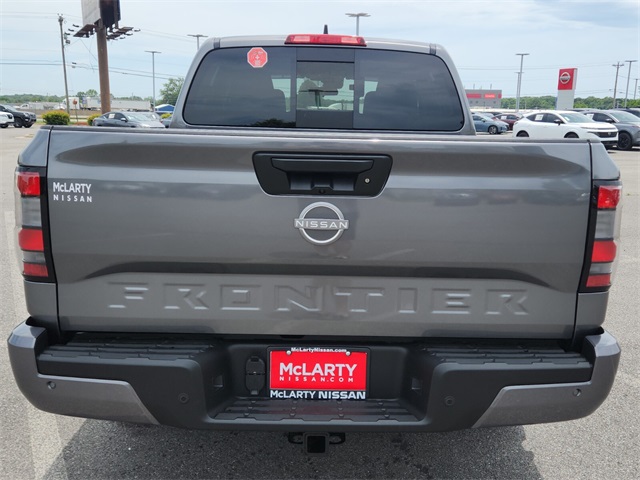 2025 Nissan Frontier Crew Cab SV photo 4